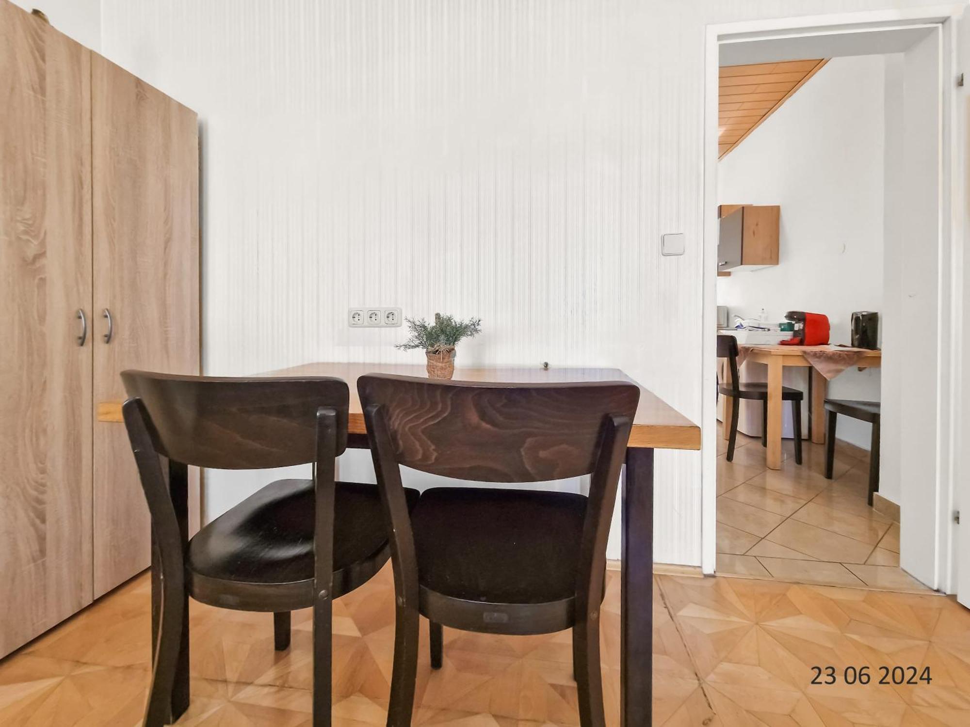 Four-Bedroom, Four King-Size Comfort Wenen Buitenkant foto