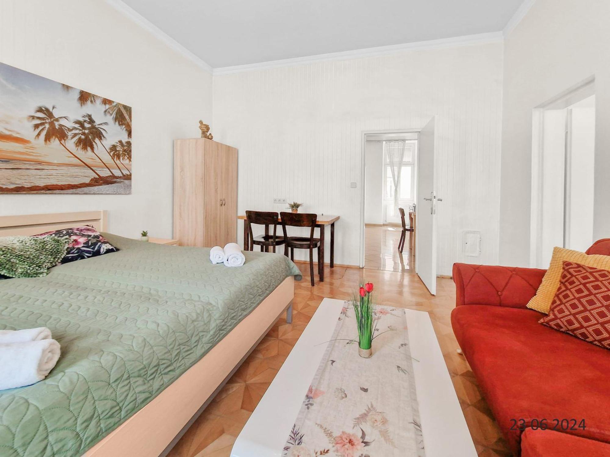 Four-Bedroom, Four King-Size Comfort Wenen Buitenkant foto